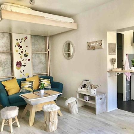 Joli Studio Scandinave Milly-la-Foret Exterior foto